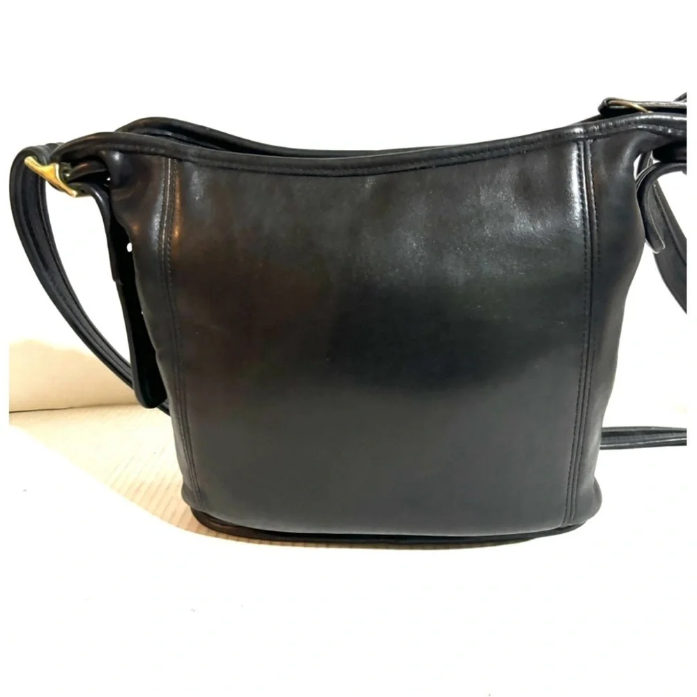 Coach vintage black leather crossbody handbag